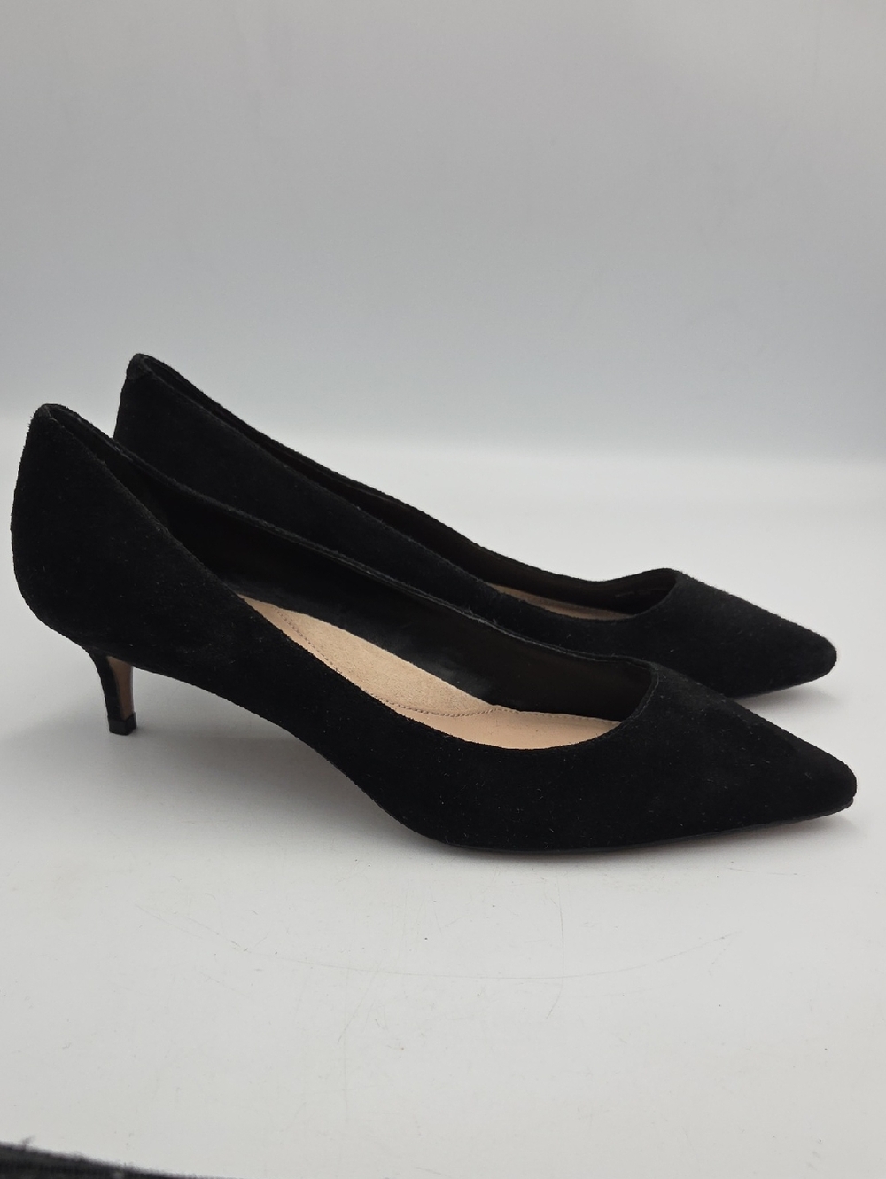 Banana Republic Cassic Black Pumps